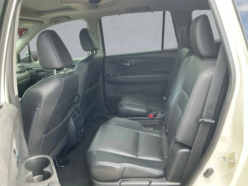 Honda Pilot photo 14