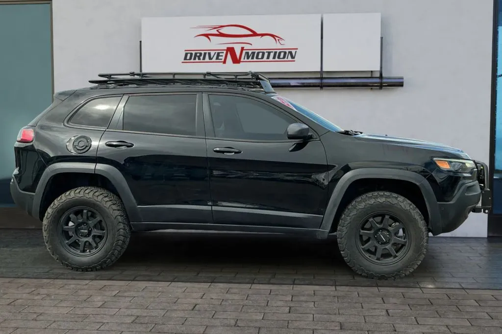 Another view of 2021 Jeep Cherokee TrailHawk Sport Utility 4D for sale in Rio Rancho, NM at Drive N-Motion Rio Rancho