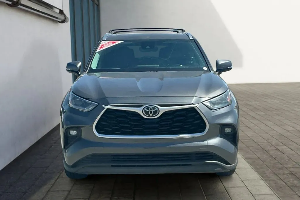 Toyota Highlander photo 8