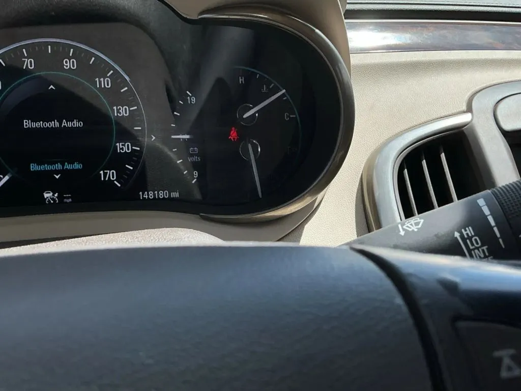 Buick LaCrosse photo 26