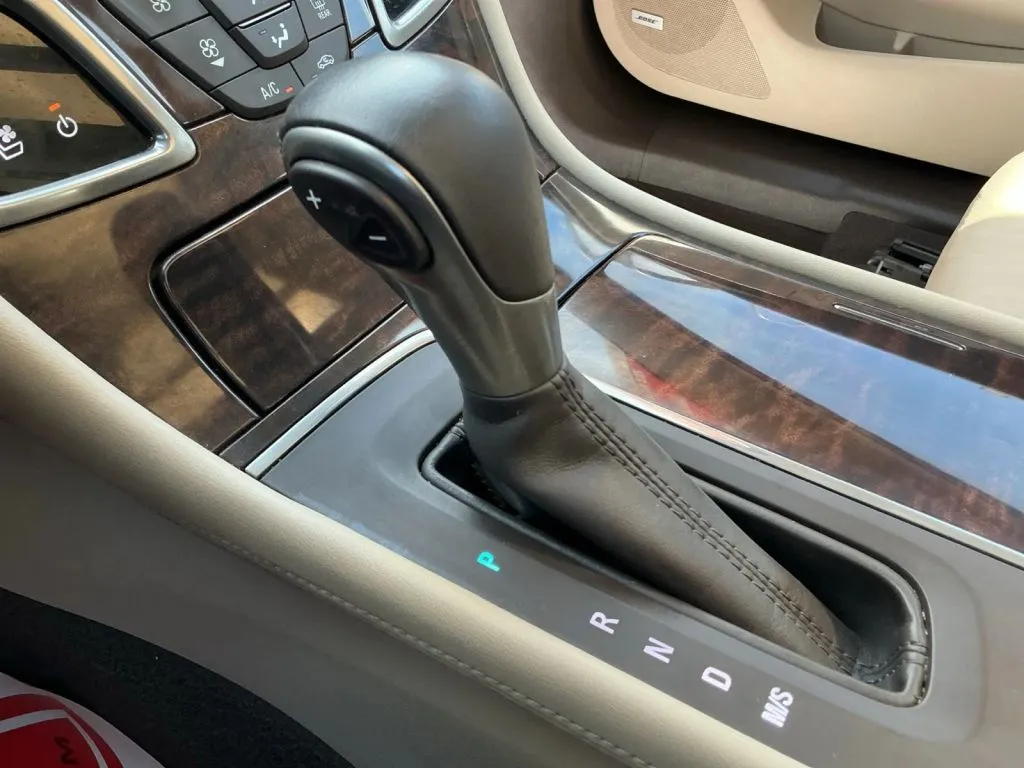 Buick LaCrosse photo 34