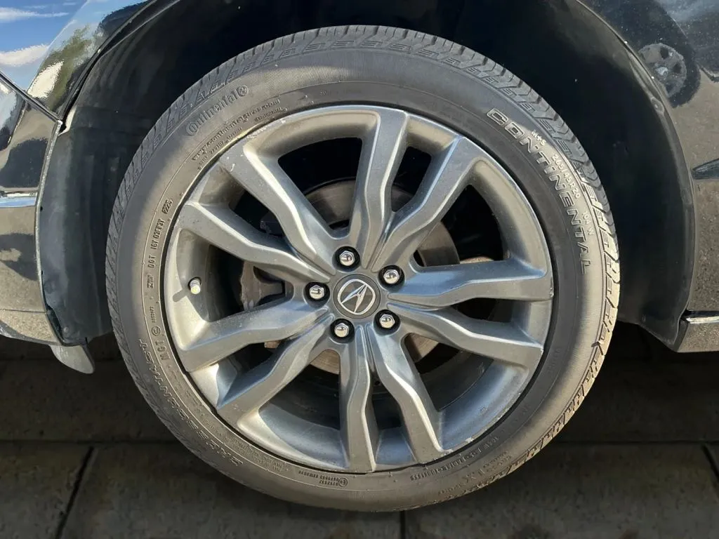 Acura MDX photo 26