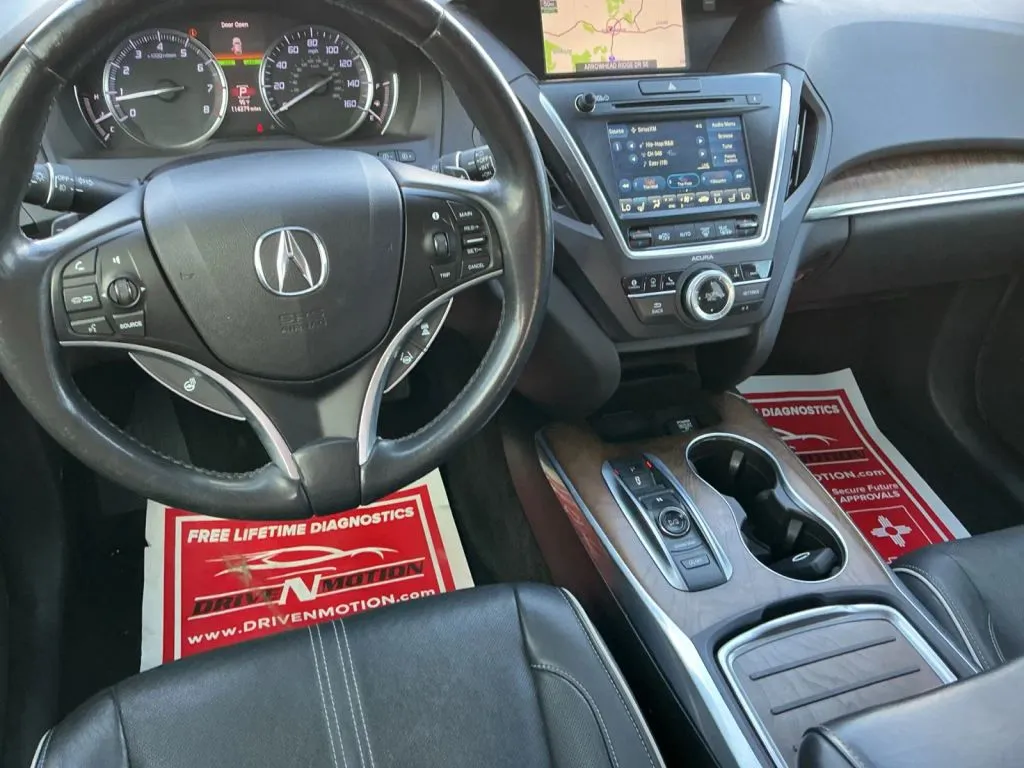 Acura MDX photo 16