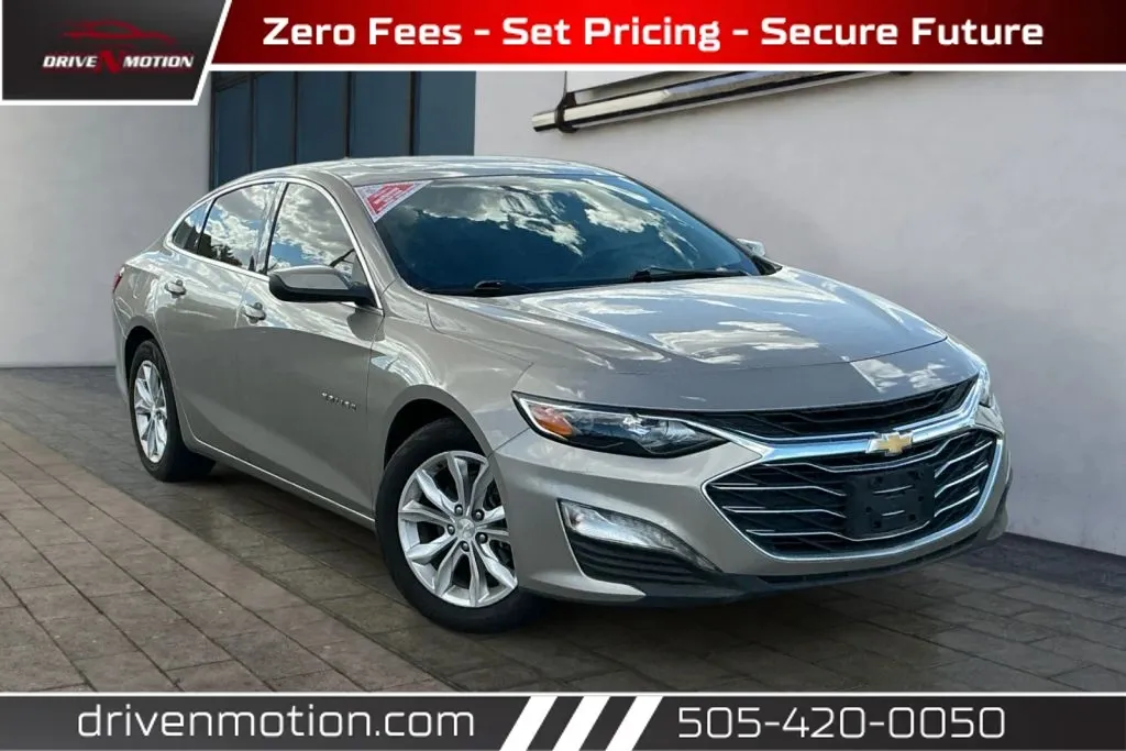 Gold 2023 Chevrolet Malibu 1LT Sedan 4D for sale in Rio Rancho, NM