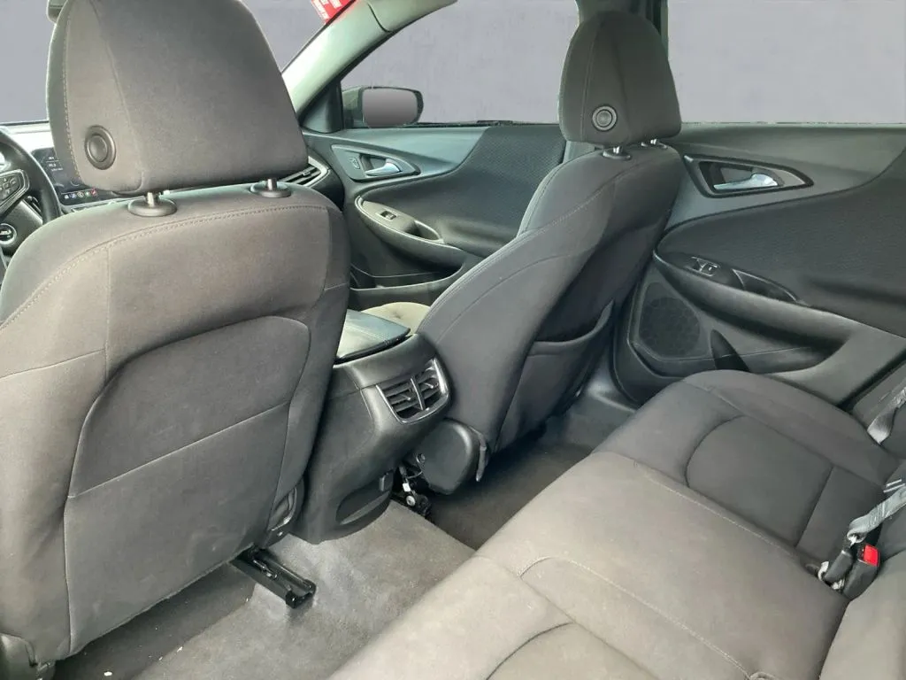 Chevrolet Malibu photo 15