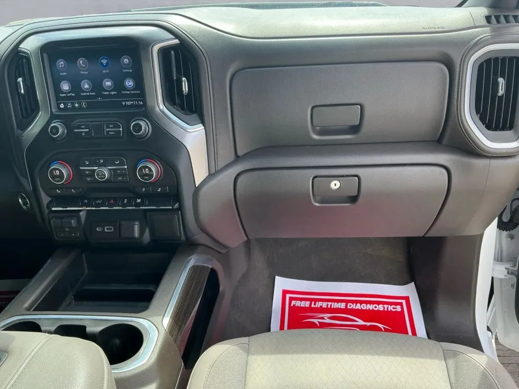 Chevrolet Silverado photo 19