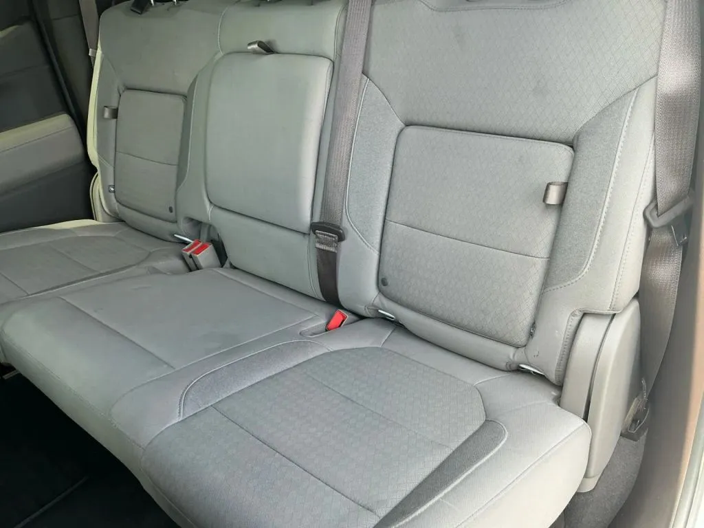 Chevrolet Silverado photo 12