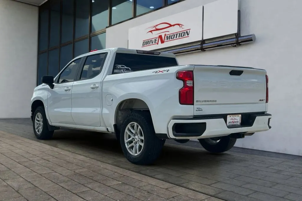 More photos of 2019 Chevrolet Silverado 1500 Crew Cab RST Pickup 4D 5 3/4 ft at Drive N-Motion Rio Rancho, NM