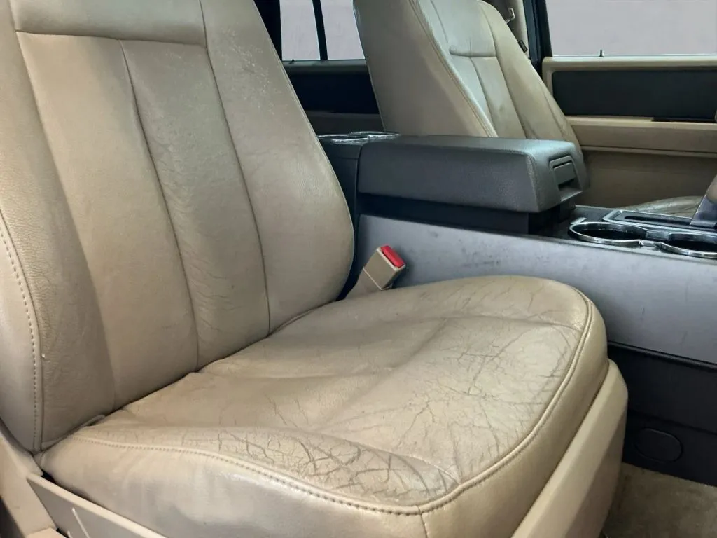 Ford Expedition photo 21