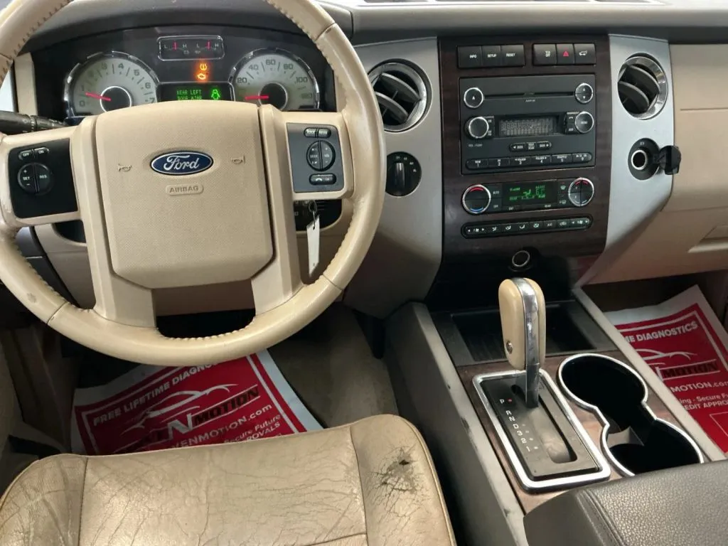 Ford Expedition photo 15