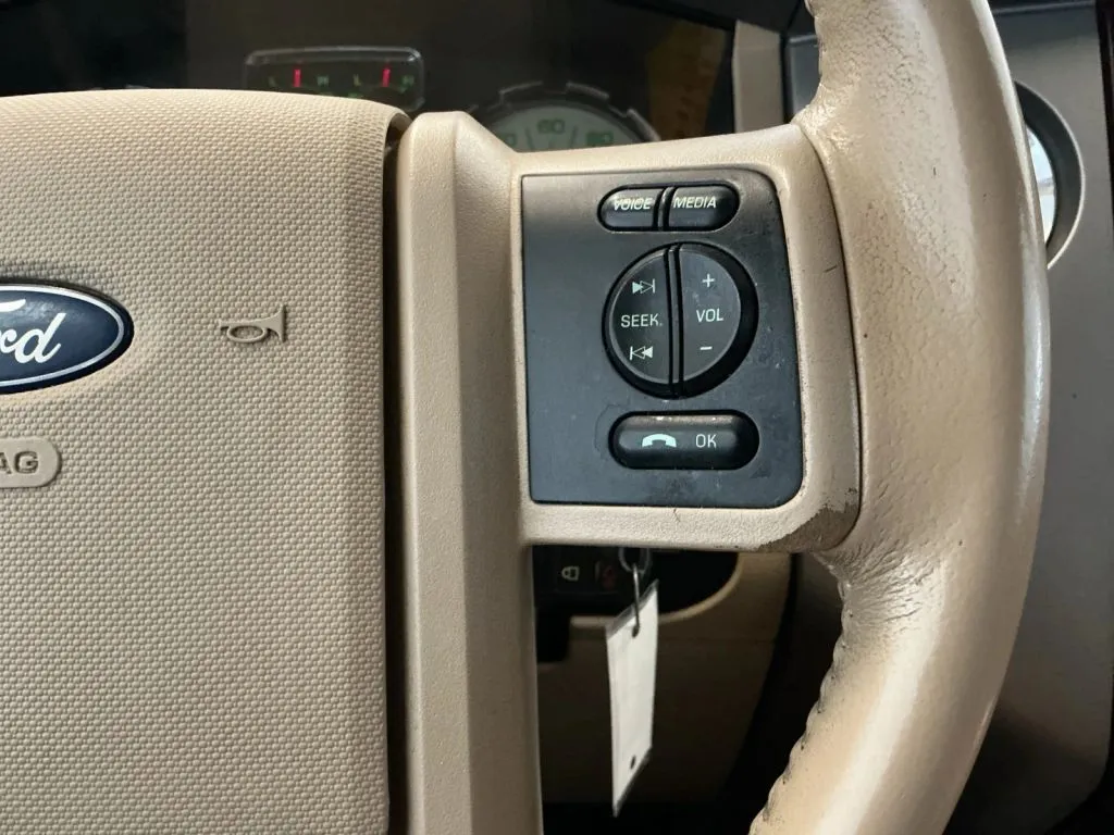 Ford Expedition photo 26