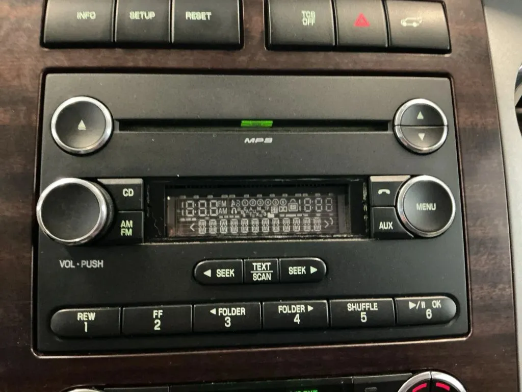 Ford Expedition photo 30