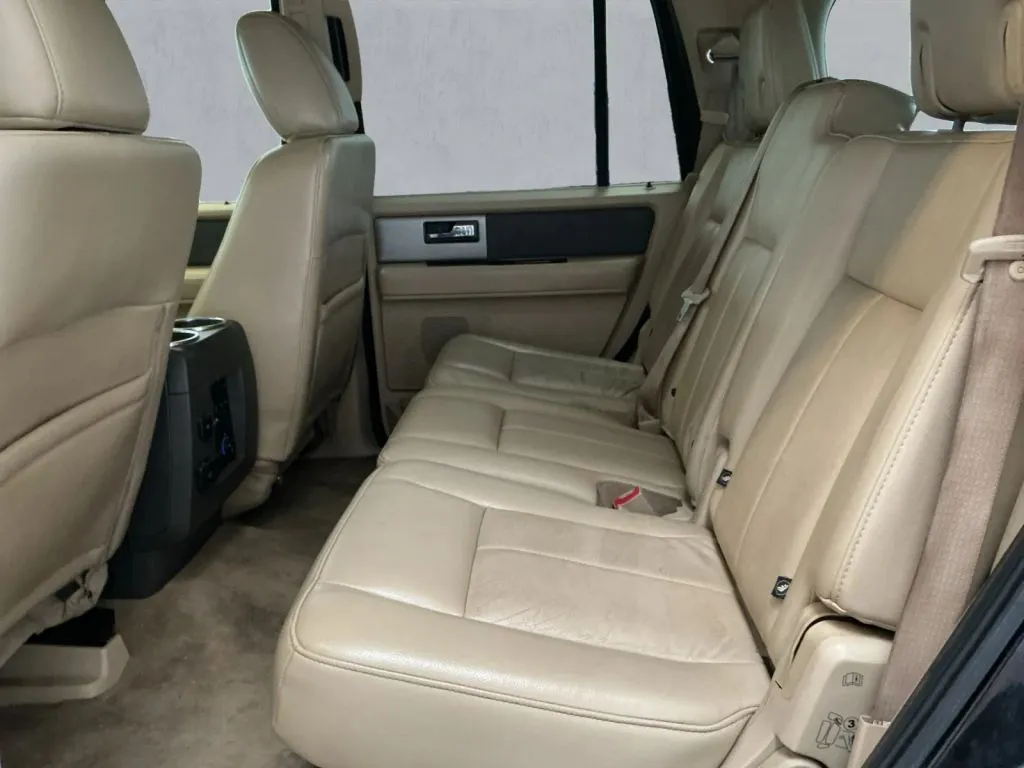 Ford Expedition photo 13