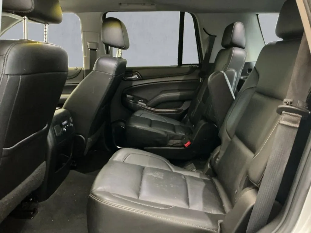 Chevrolet Tahoe photo 12