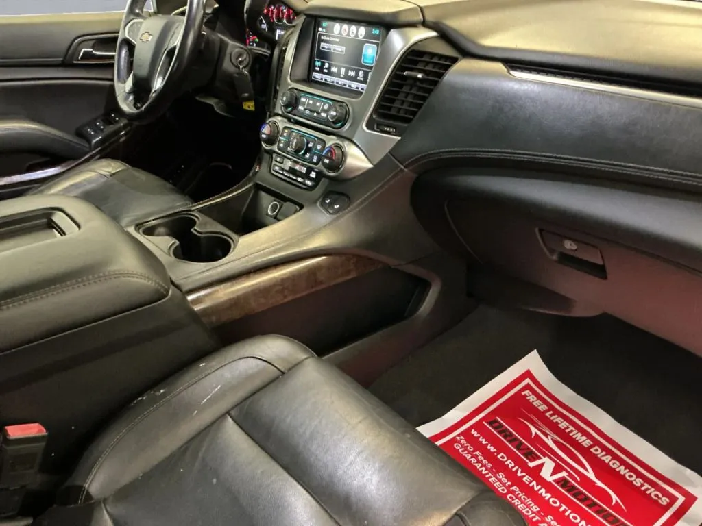 Chevrolet Tahoe photo 18