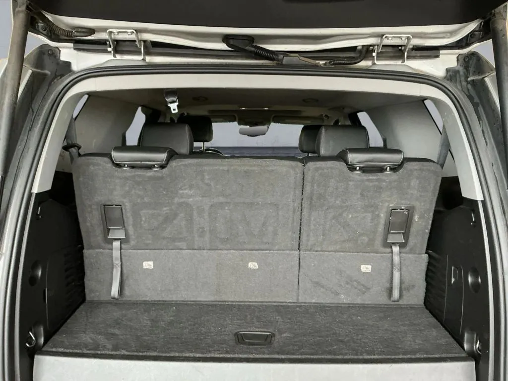 Chevrolet Tahoe photo 17