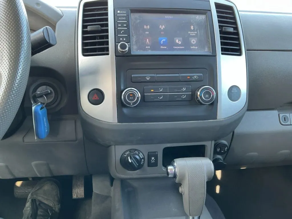 Nissan Frontier photo 29
