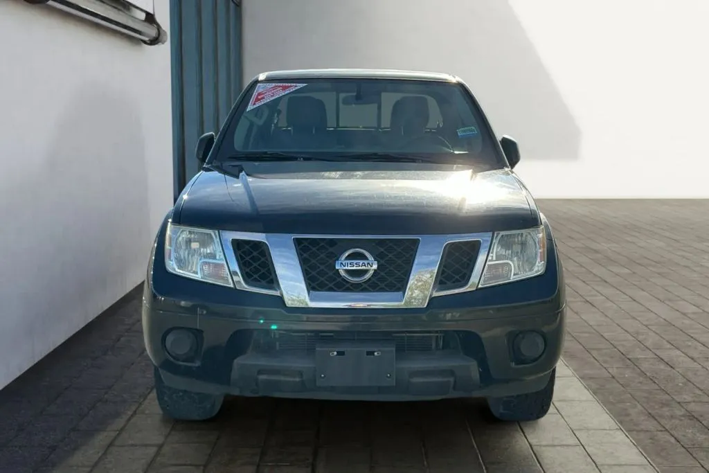 Nissan Frontier photo 8