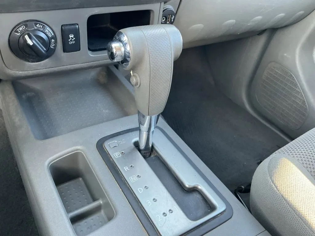 Nissan Frontier photo 30