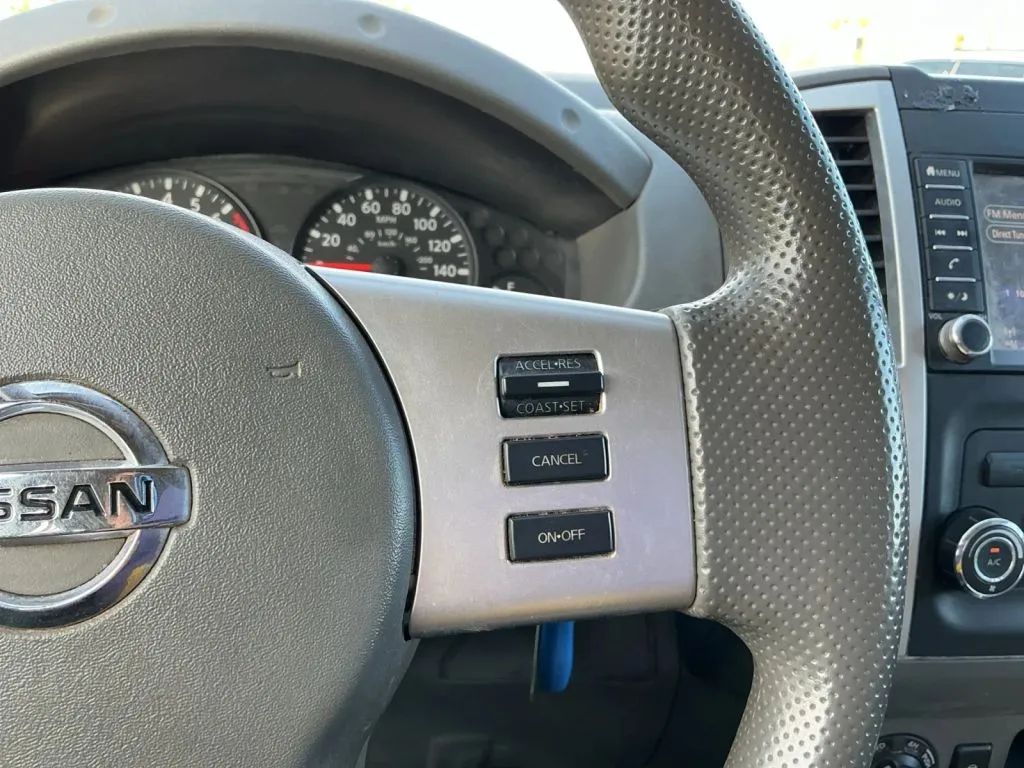 Nissan Frontier photo 26