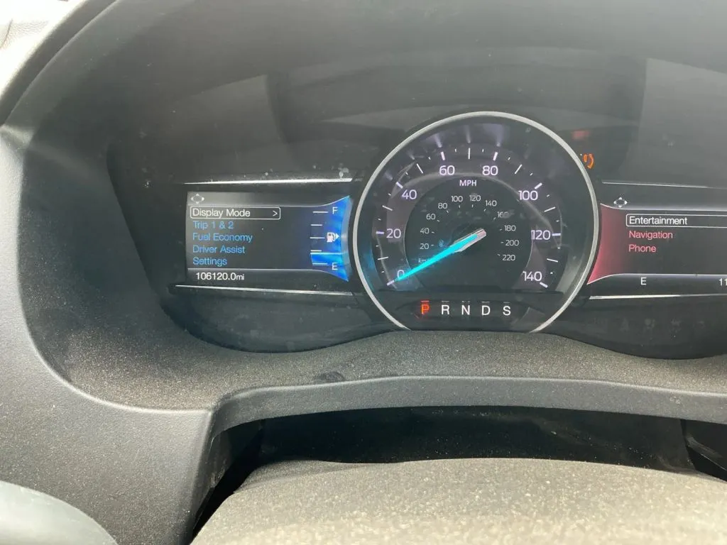 Ford Explorer photo 25