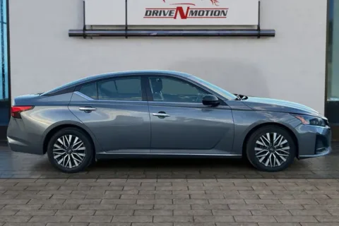 Another view of 2024 Nissan Altima 2.5 SV Sedan 4D for sale in Rio Rancho, NM at Drive N-Motion Rio Rancho