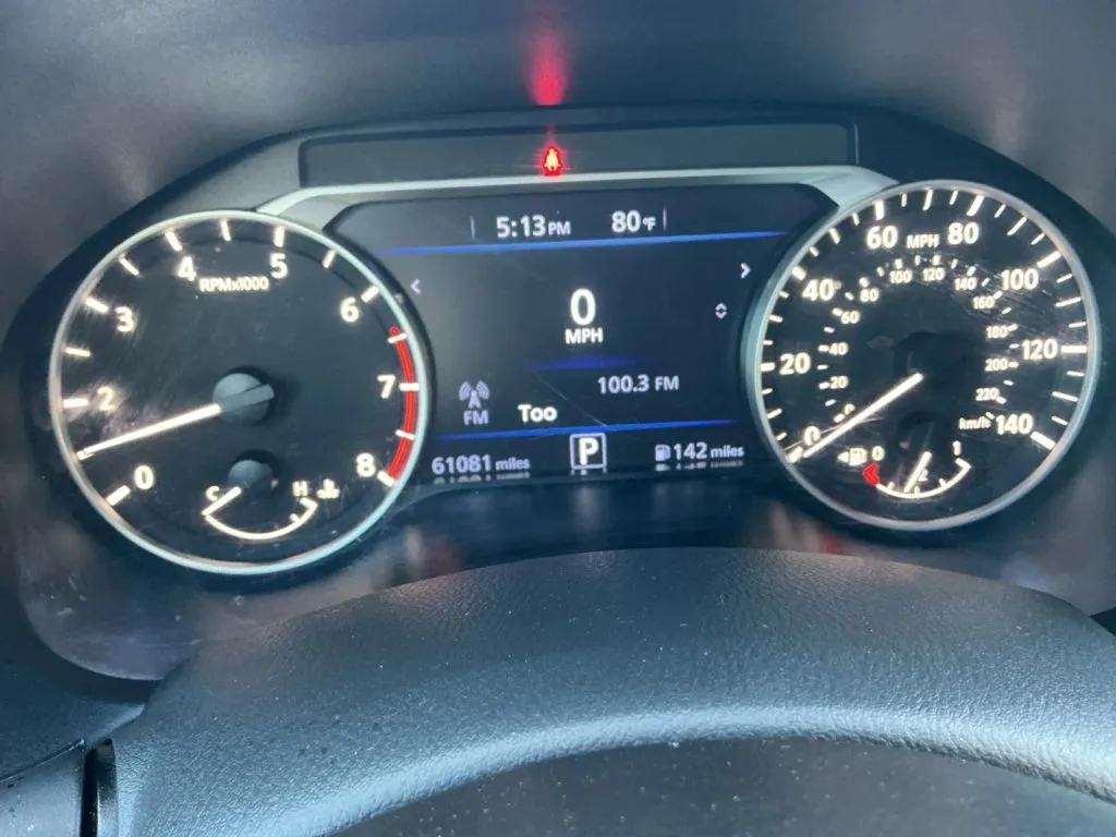 Nissan Altima photo 24