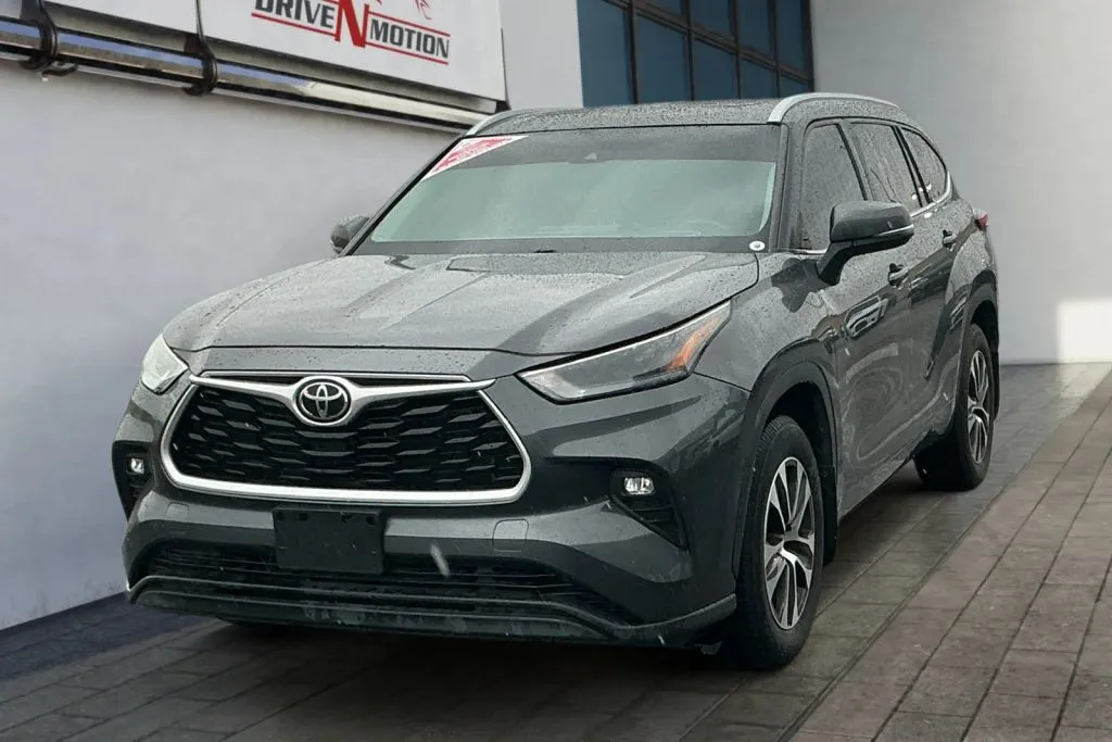 Toyota Highlander photo 7