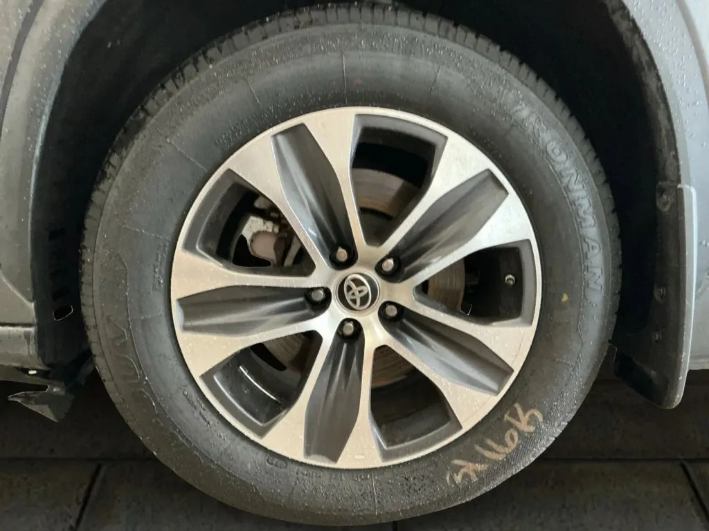 Toyota Highlander photo 24