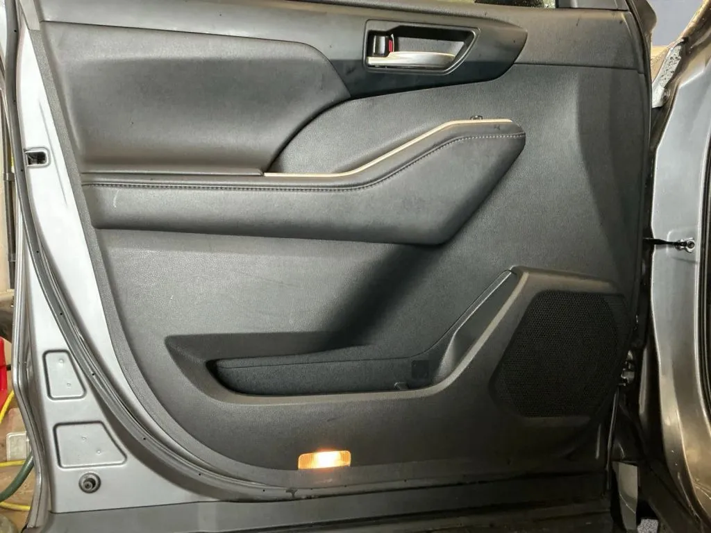 Toyota Highlander photo 10