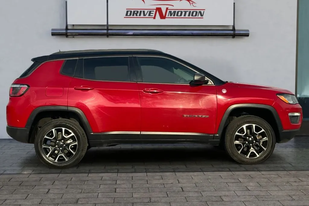 Another view of 2020 Jeep Compass Trailhawk Sport Utility 4D for sale in Rio Rancho, NM at Drive N-Motion Rio Rancho