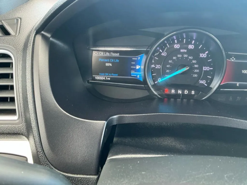 Ford Explorer photo 27