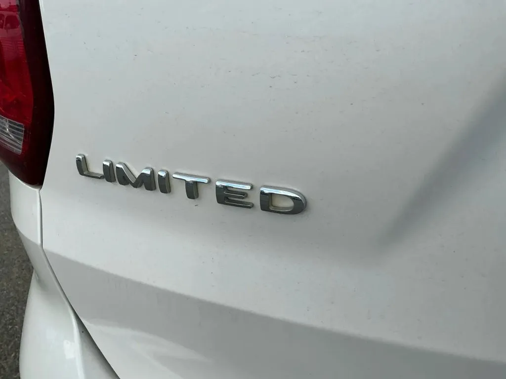 Ford Explorer photo 39