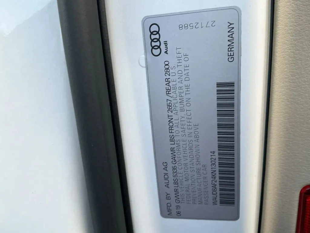 Audi A6 photo 37