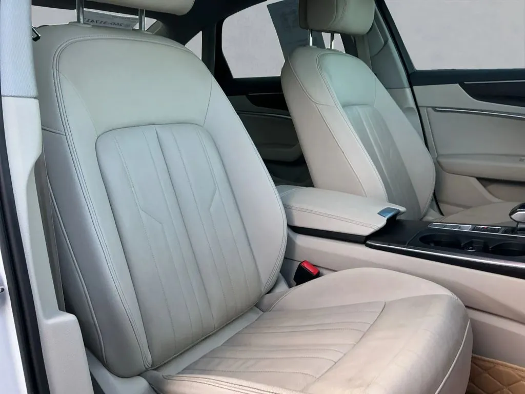 Audi A6 photo 15