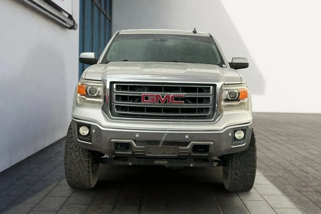 GMC Sierra photo 6
