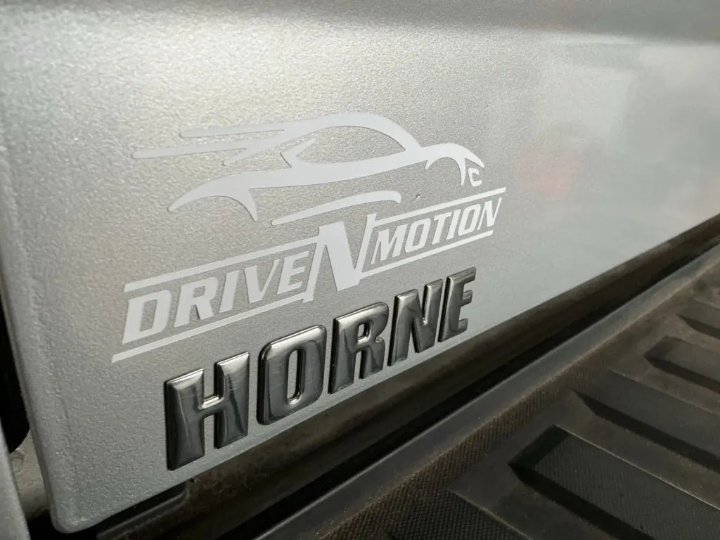 GMC Sierra photo 28