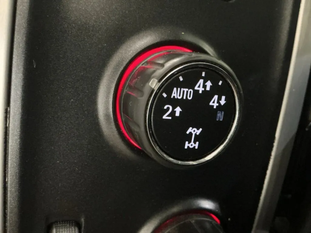 GMC Sierra photo 25