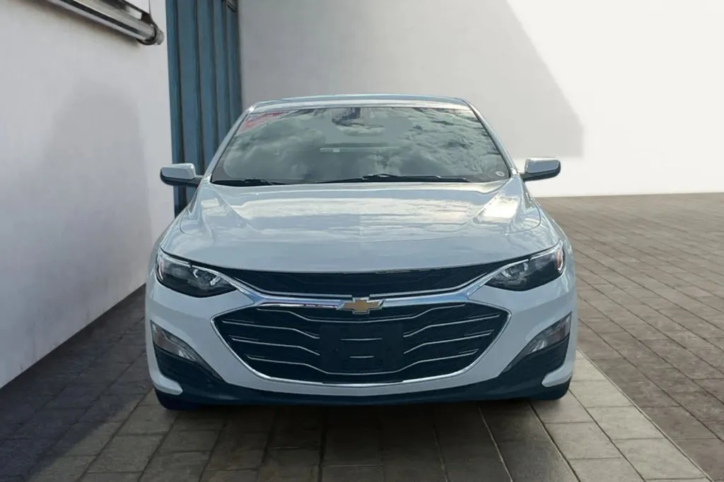 More photos of 2024 Chevrolet Malibu 1LT Sedan 4D at Drive N-Motion Rio Rancho, NM