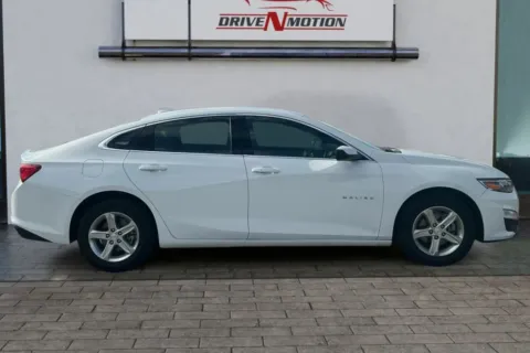 Another view of 2024 Chevrolet Malibu 1LT Sedan 4D for sale in Rio Rancho, NM at Drive N-Motion Rio Rancho