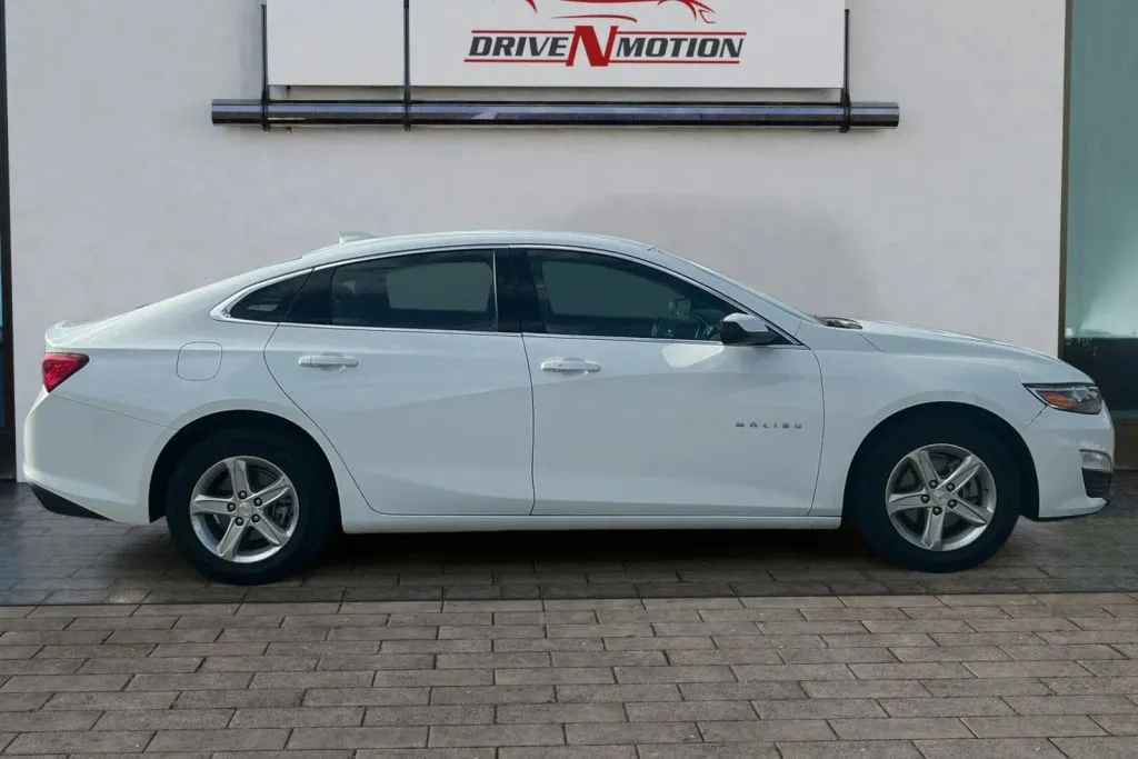 Another view of 2024 Chevrolet Malibu 1LT Sedan 4D for sale in Rio Rancho, NM at Drive N-Motion Rio Rancho