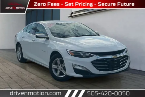 White 2024 Chevrolet Malibu 1LT Sedan 4D for sale in Rio Rancho, NM