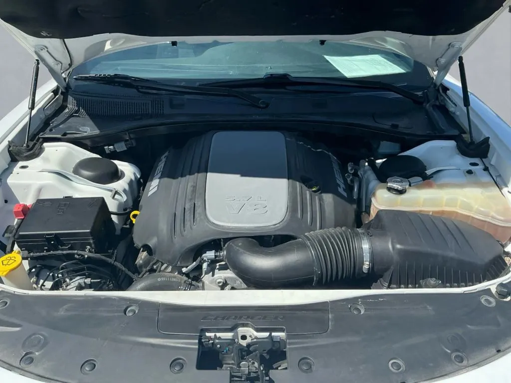 Dodge Charger photo 19