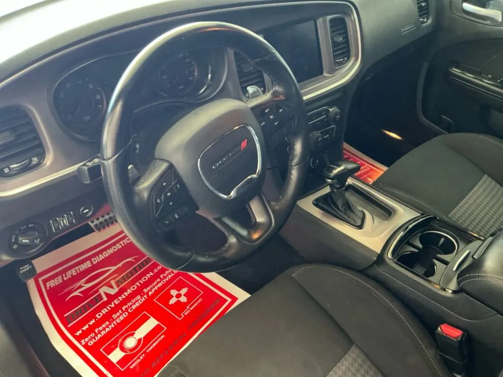 Dodge Charger photo 12