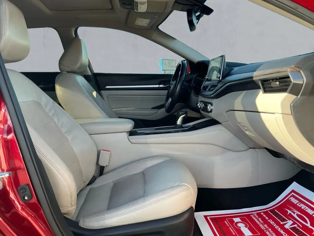 Nissan Altima photo 21
