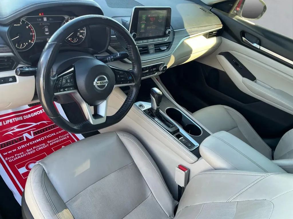 Nissan Altima photo 13