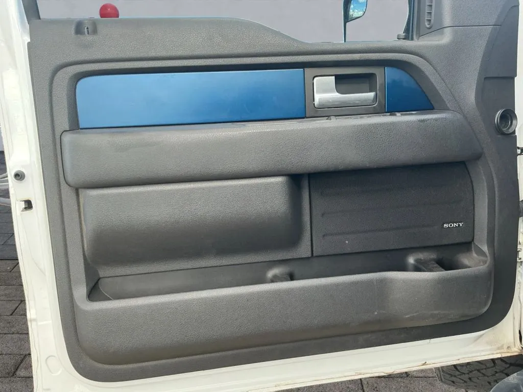 Ford F-150 photo 10