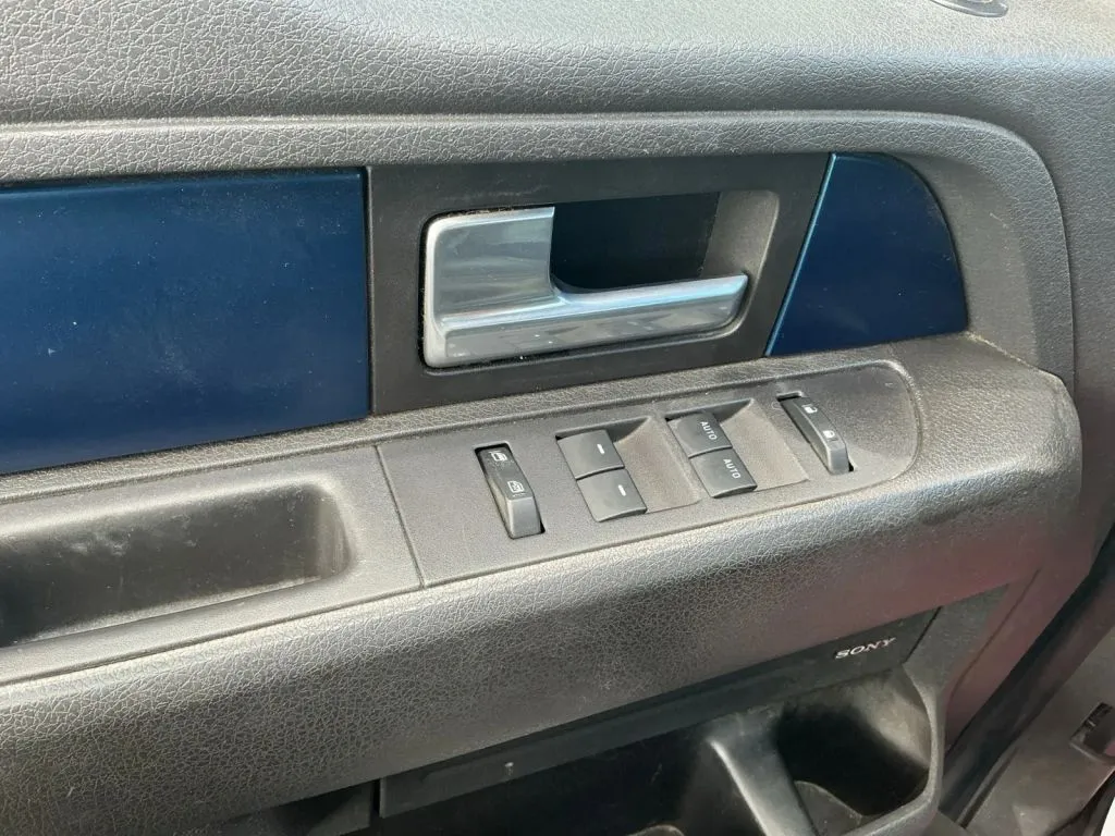 Ford F-150 photo 11