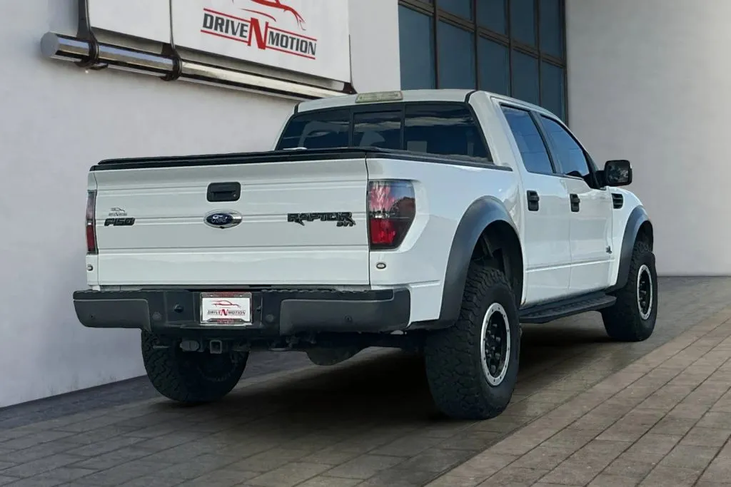 More photos of 2014 Ford F-150 SuperCrew Cab SVT Raptor Pickup 4D 5 1/2 ft at Drive N-Motion Rio Rancho, NM