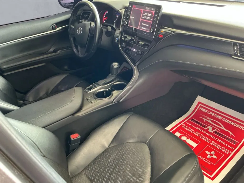 Toyota Camry photo 21